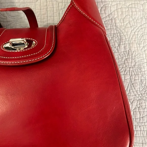 Dooney And Bourke Toscana Florentine leather Shoulder Bag In Red, EUC 🔥 - Picture 8 of 16